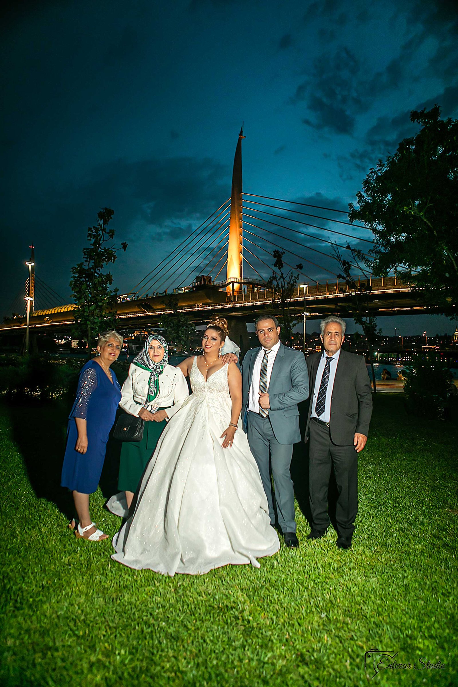 Family photography in Istanbul by Entezar Studio - 12