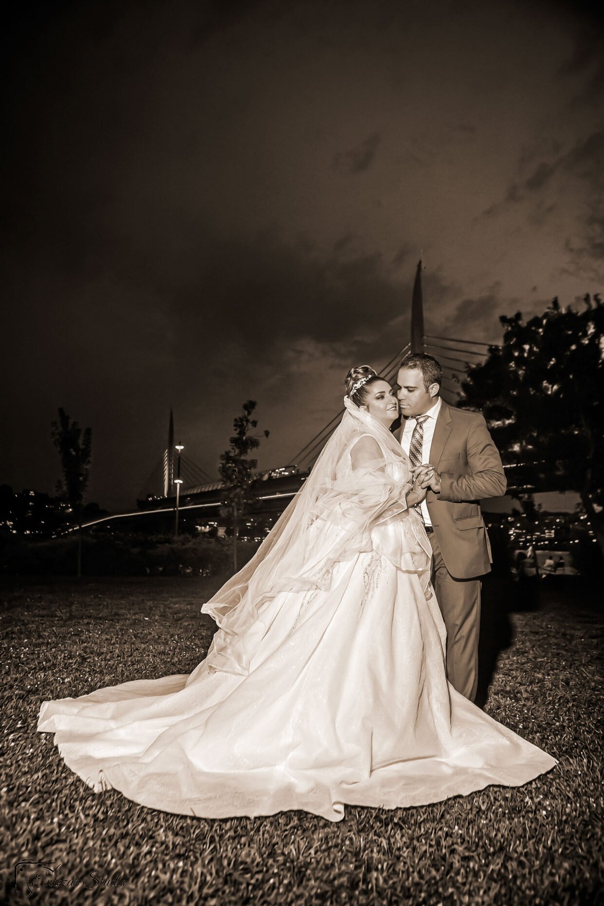 wedding photography in Istanbul by EntezarStudio - 37