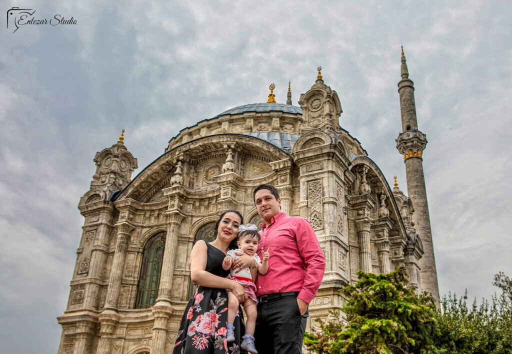 Family photography in Istanbul by Entezar Studio-33