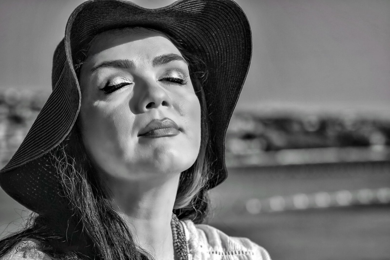 Portrait photography in Istanbul by Entezar Studio-19