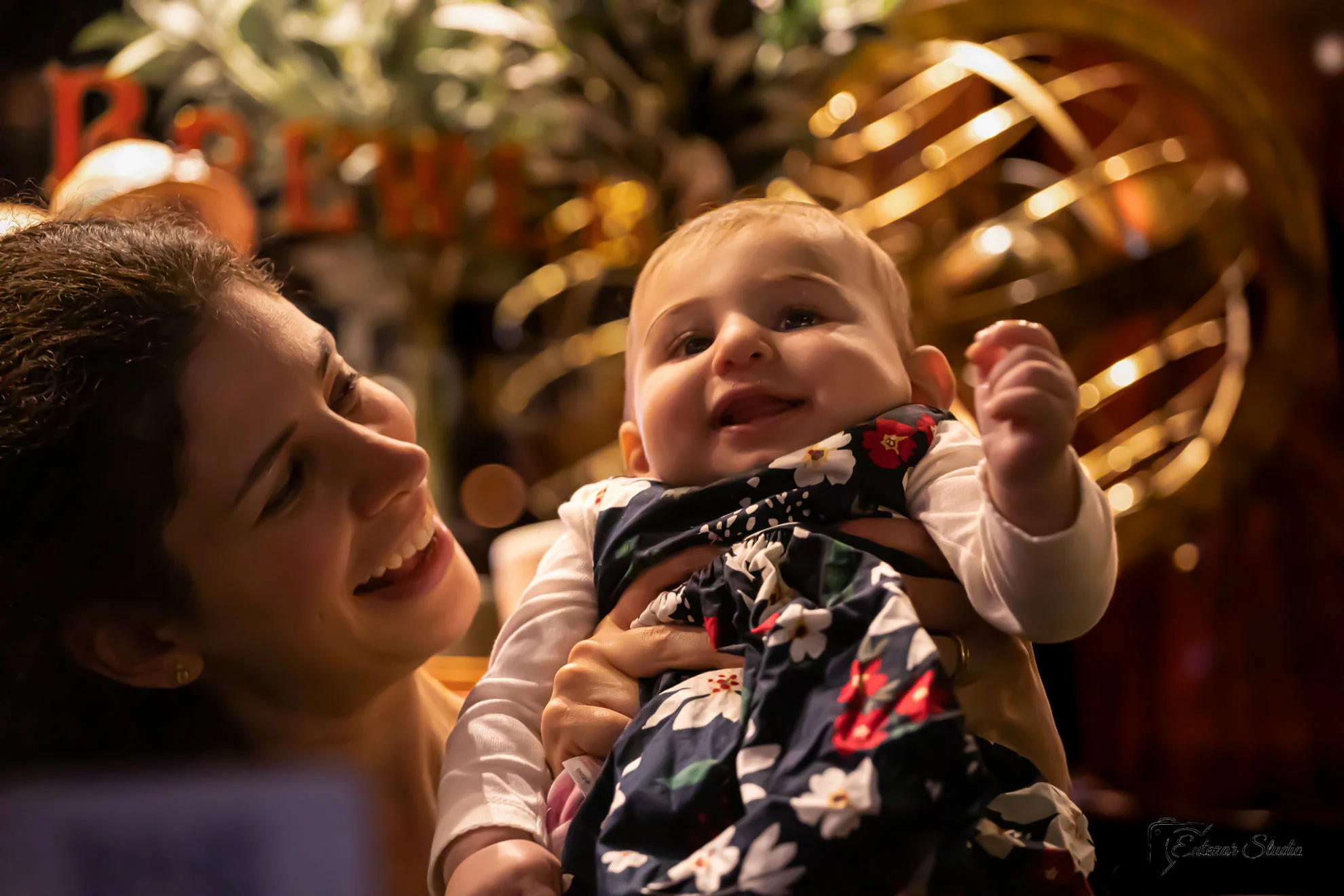 Family photography in Istanbul by Entezar Studio-34 اتلیه عکاسی خانوادگی ایرانی در ترکیه