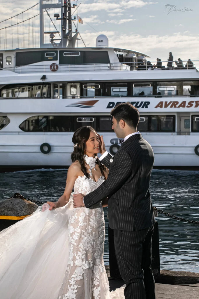 Istanbul Wedding photography with a view of the strait and boats