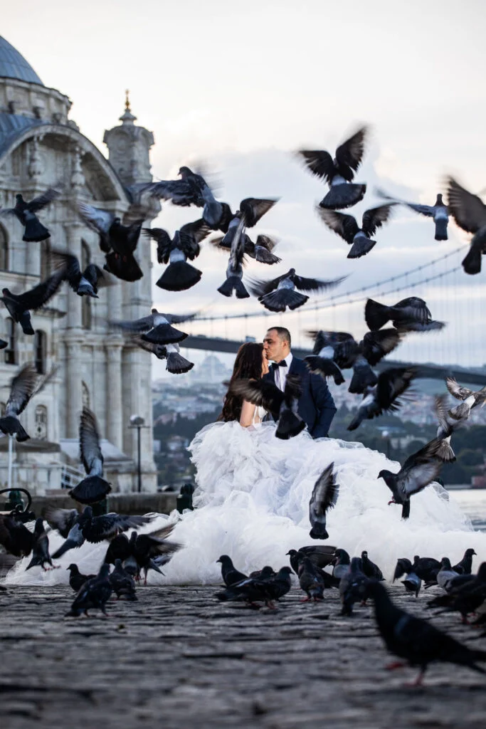 Wedding photography amidst the beautiful pigeons of Ortaköy